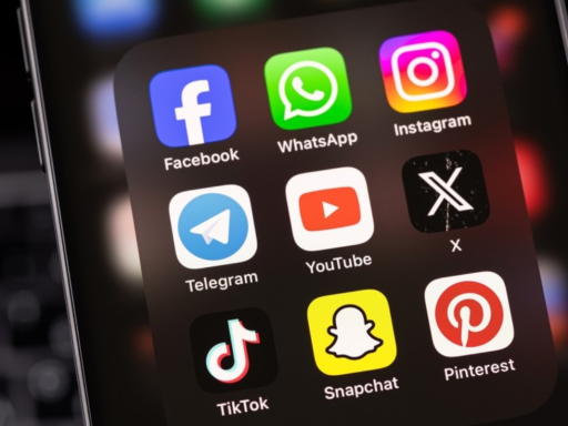 Top 15 WhatsApp Alternative Lists in 2025